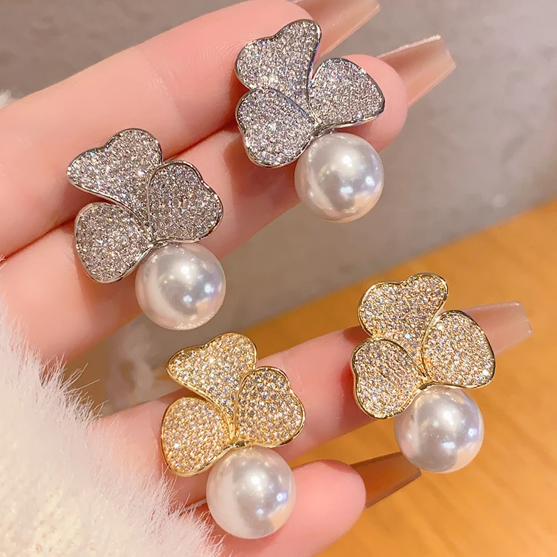 Persönlichkeits-Designer Neue Mode Charm Blumen Kubisches Zirkonia Messing Material 18 K Vergoldet Luxuriöse Einzigartige Niedliche Ohrstecker