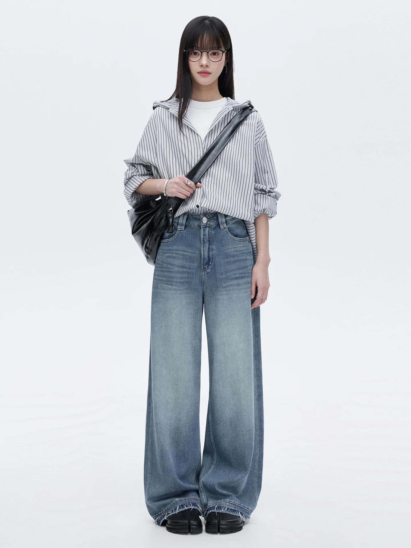 

Queen's Vintage Mixed Fiber High Waist Straight Leg Jeans Women's Floor-Length Frayed Hem Denim Pants Spring 2026 New Style