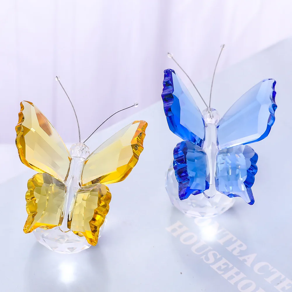 Elegant Crystal Cut Butterfly Ball Ornament Glass Animal Figurine for Desk Top Window Home Office Bedroom Decor Wedding Gift