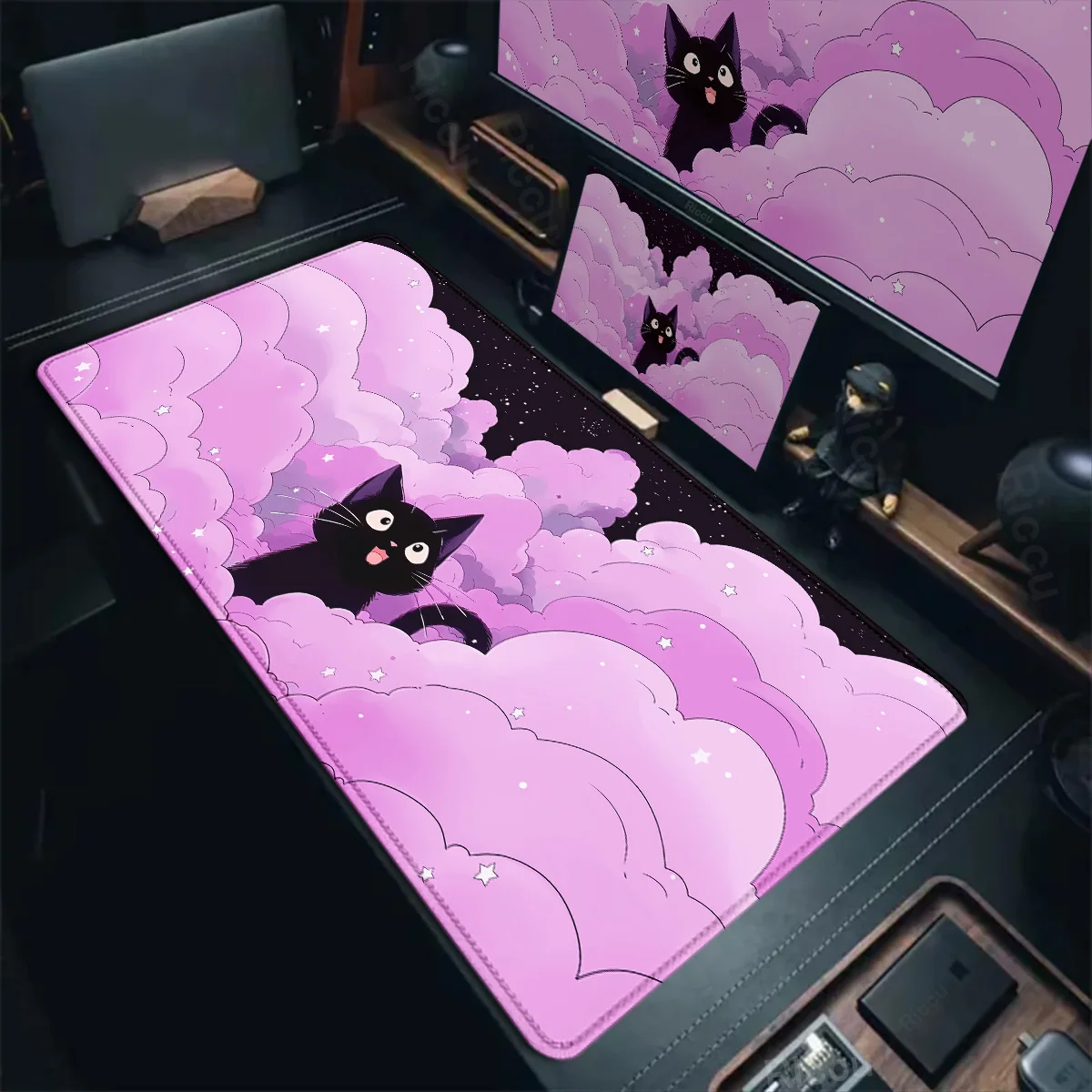Tapis de Souris Gamer XXL Chat Noir Kawaii 450x900mm avec Bord Coudré, Tapis de Bureau pour Clavier, Accessoires de Gaming, Nuage Rose Mignon
