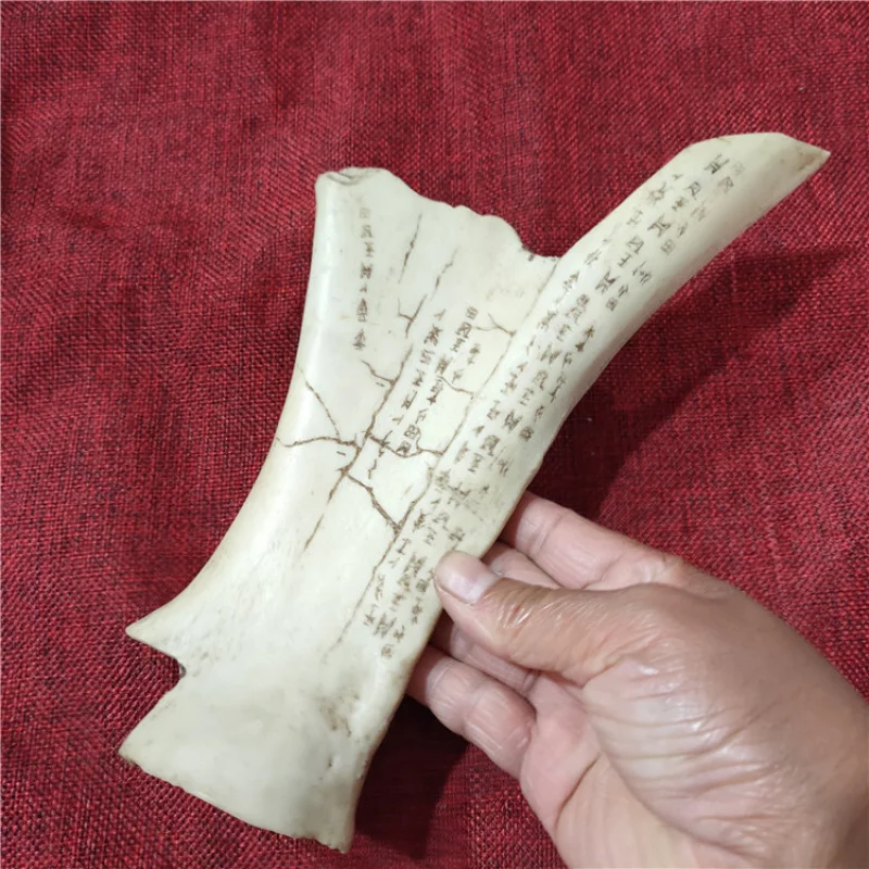 الجملة الحرف المقلدة العتيقة الراتنج الحرفية تقليد أوراكل العظام النقوش الحلي الزخرفية بالجملة