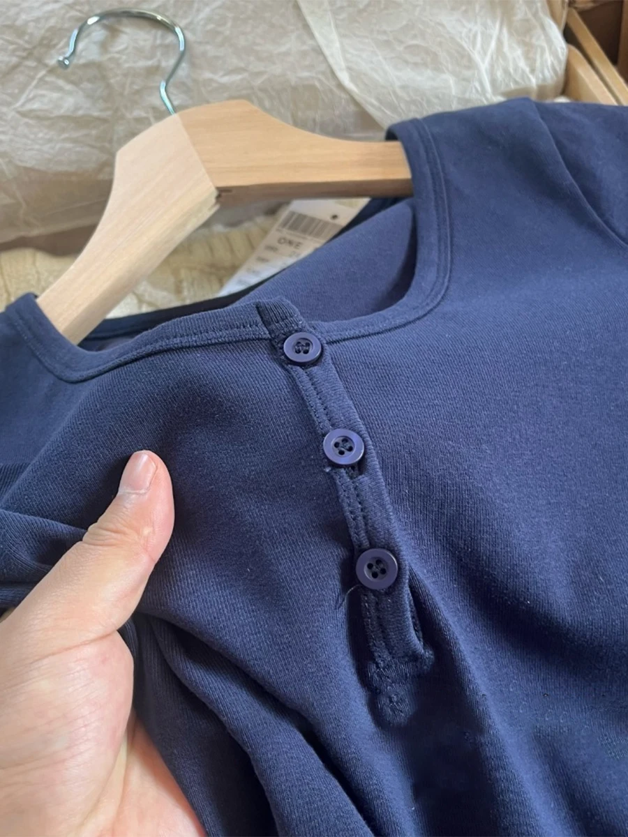 Navy Drei Knöpfe Basic T-shirt Frau Rundhals Kurzarm Baumwolle Dünne T-shirts Sommer Solide Vintage Einfache Neue Crop Top Y2k