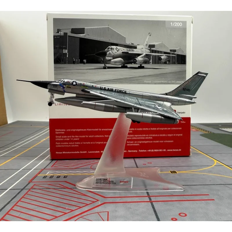 Diecast Scale 1/200 Herpa Wings U.S. Air Force B-58A Bomber Alloy Fighter Aircraft Model Collection Display Decoration