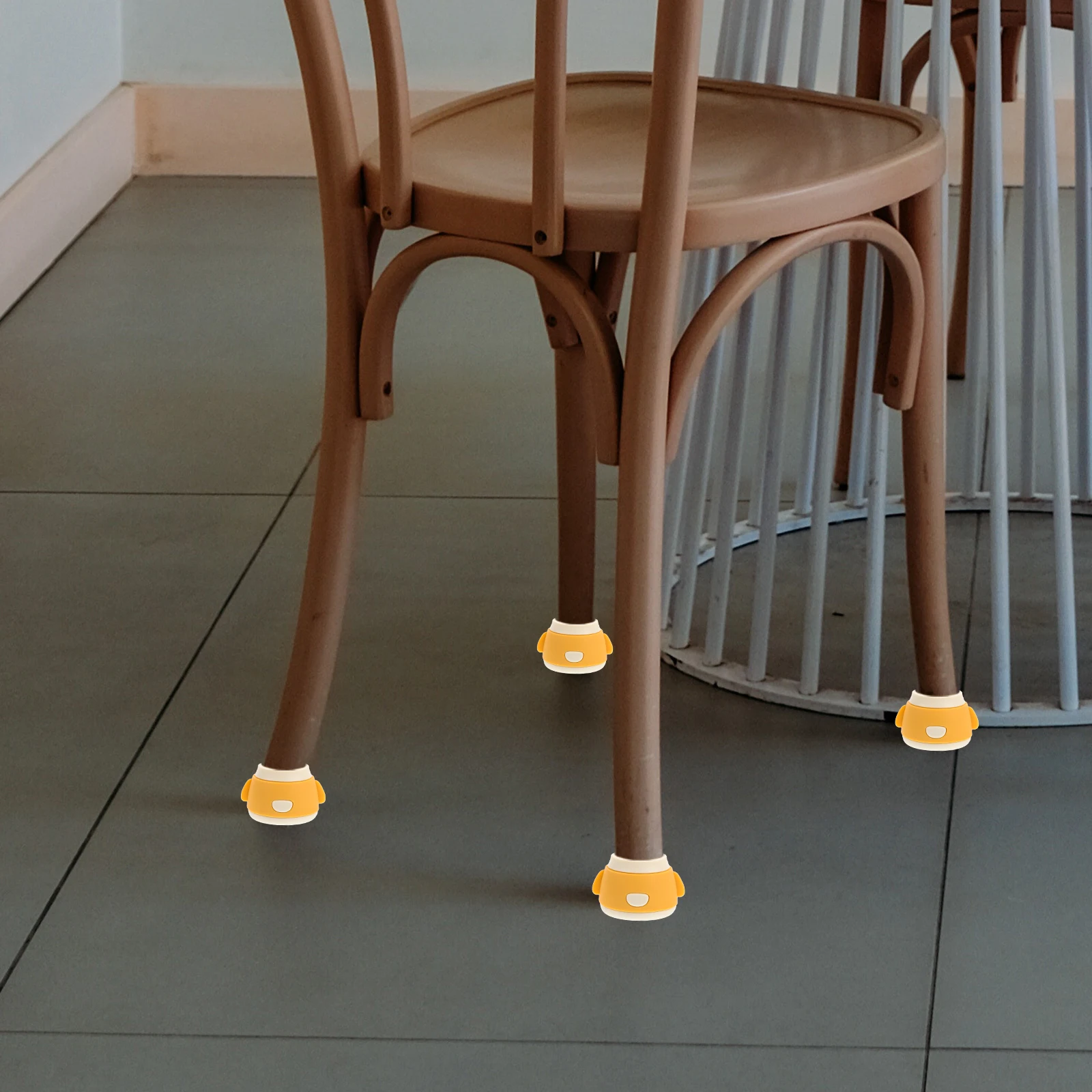 4pcs Silicone Table Leg Protectors Chair Feet Covers Furniture Sliders Yellow AntiSlip Waterproof Pads for Carpet Table leg