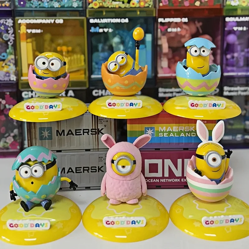 

New Kawaii Minions Eggshell Mobile Phone Bracket Surprise Blind Box Cute Portable Desktop Lazy Dormitory Drama-Chasing Artifact