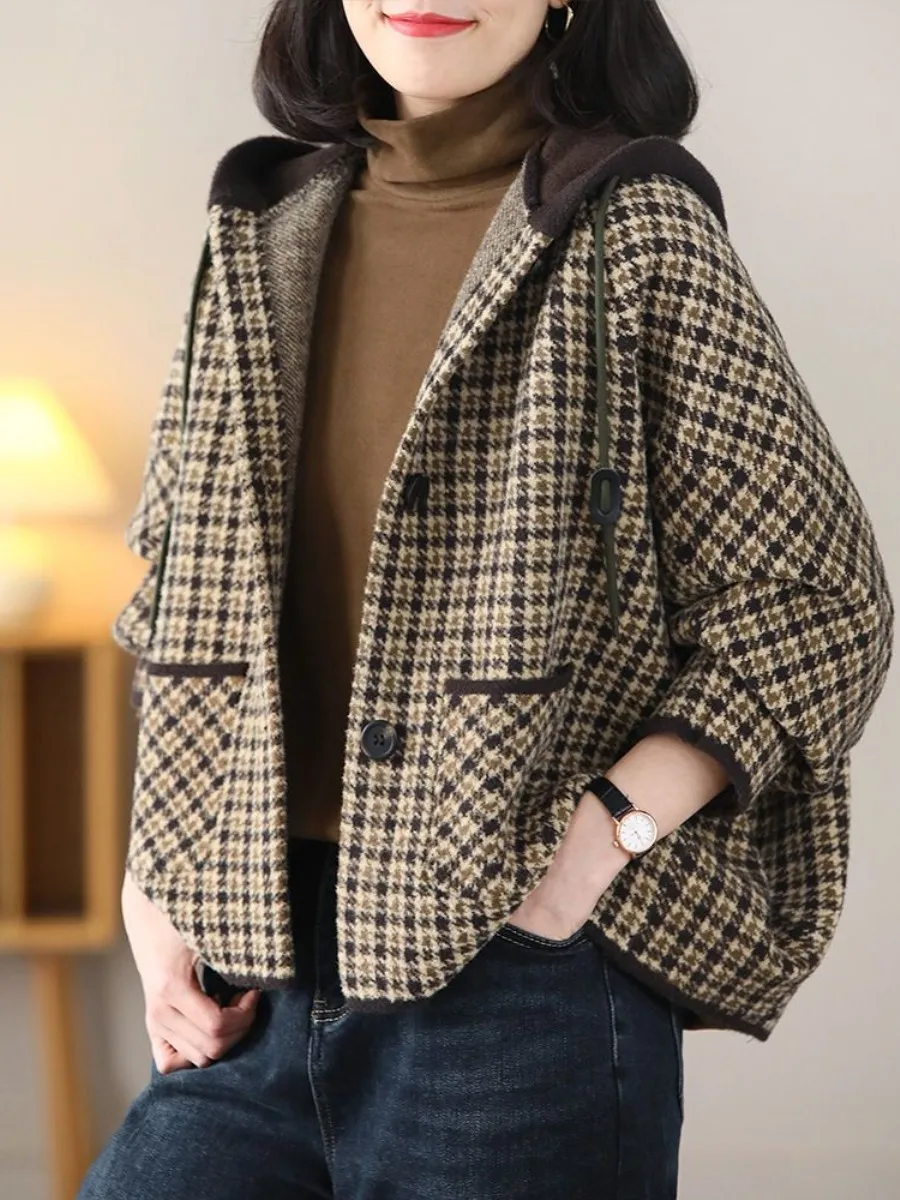 

Loose Winter Open Cardigan Hat Thickened Long Sleeve Ladies' Coat Fashionable Plaid Set of Multiple Items Yangjing Brand