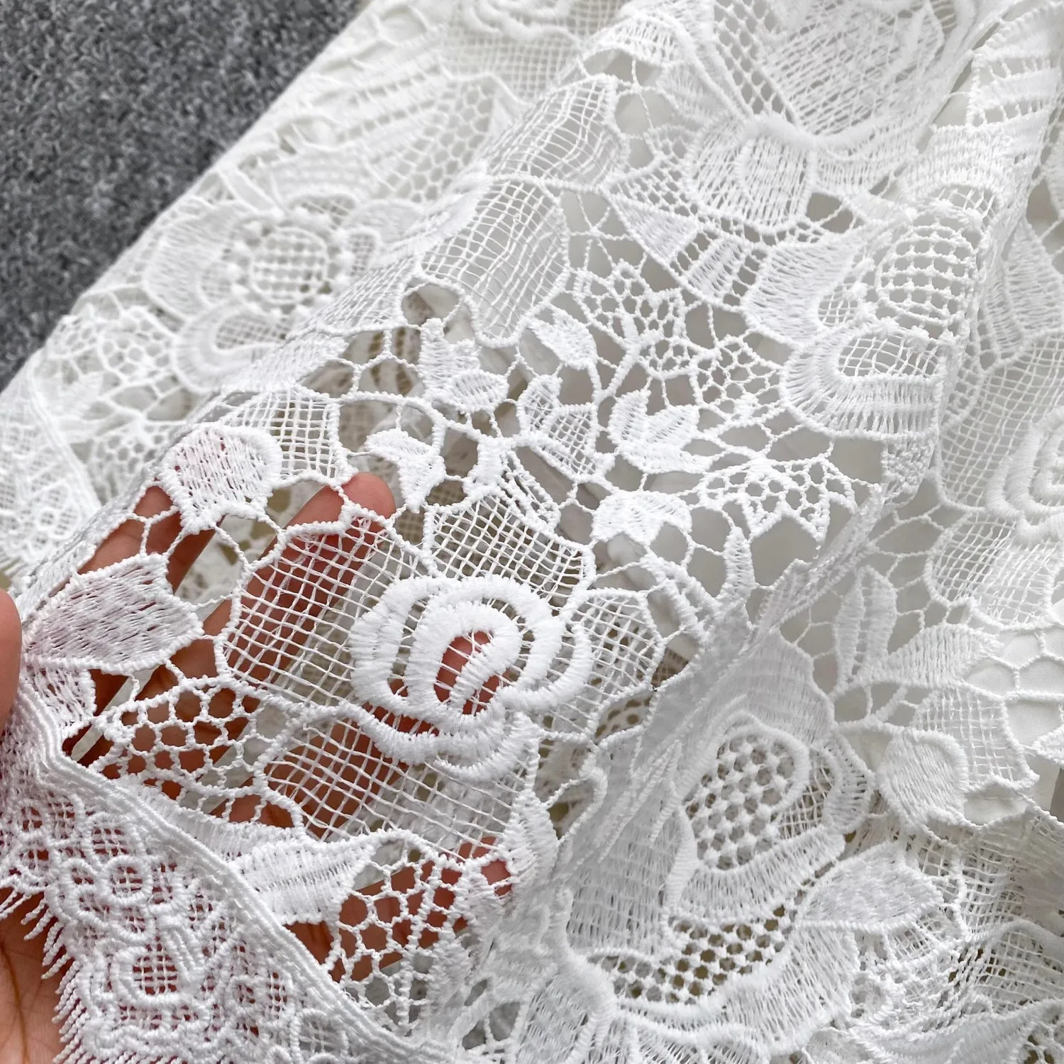 Women Hook Flower Embroidery Hollow Out Lace Shirt Dress Runway Turn Down Neck Long Sleeve Beaded Buttons Mini Vestidos Belt