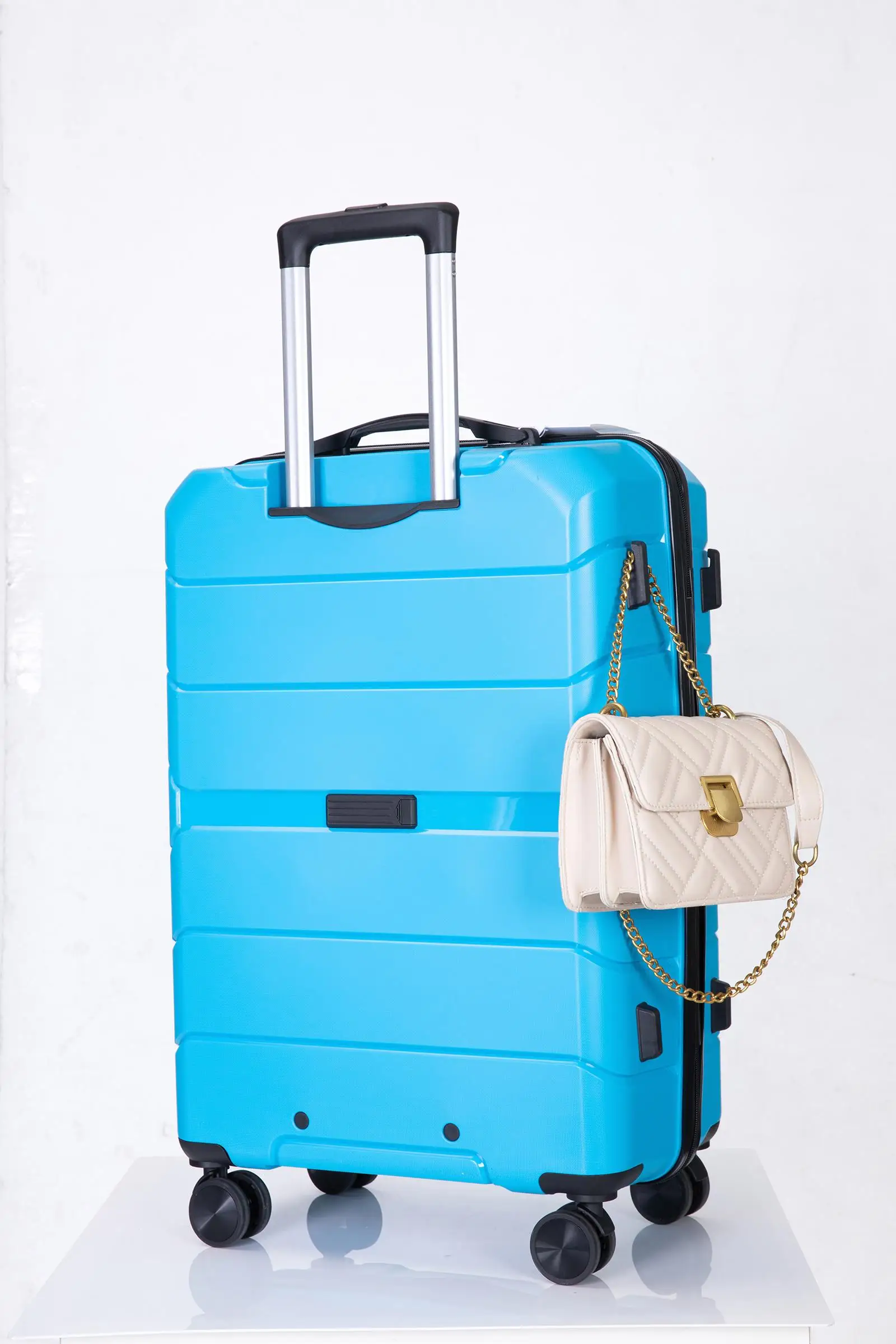 Light Blue 3-Piece Hardshell Suitcase Set with Spinner Wheels & TSA Lock - Lightweight Luggage (20/24/28 Inches)