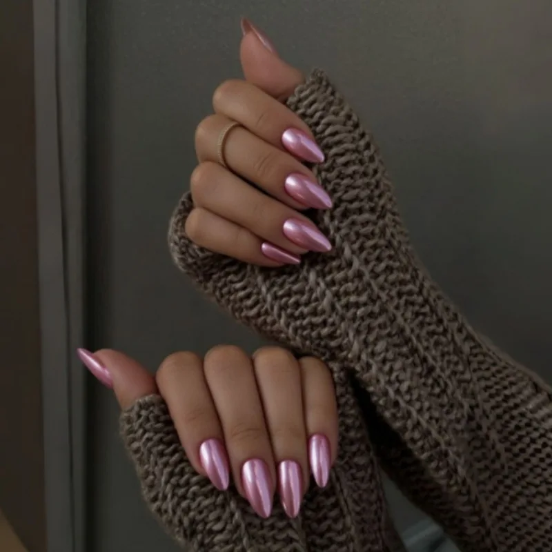 

24Pcs Electroplate Pink Fake Nails Press on Detachable Finished Full Cover False Nails Mid-length Almond Manicure Tips for Woman