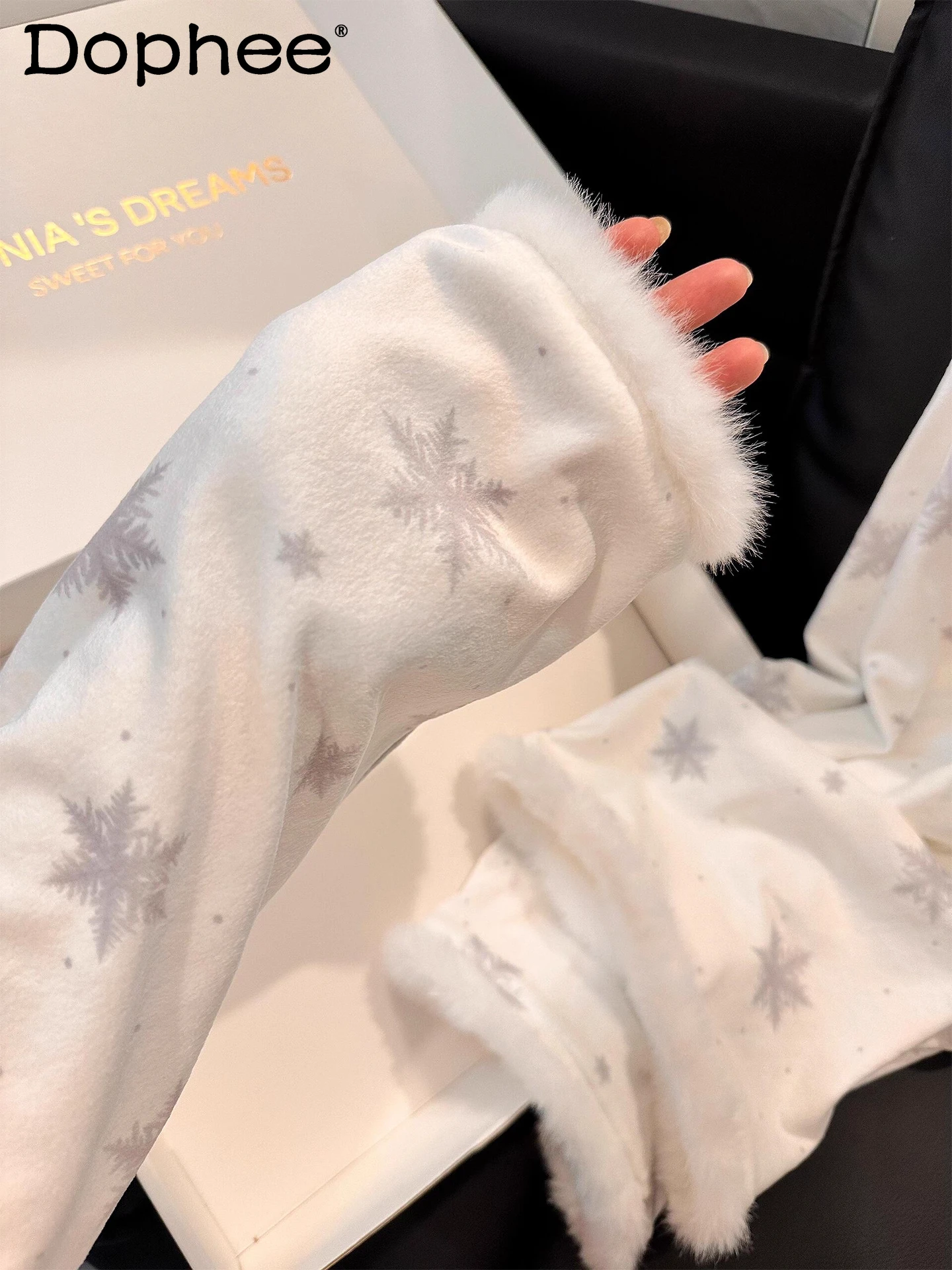 

Autumn and Winter Thickened Coral Fleece Pajamas for Women 2025 New Sweet Cute Casual High-end Homewear