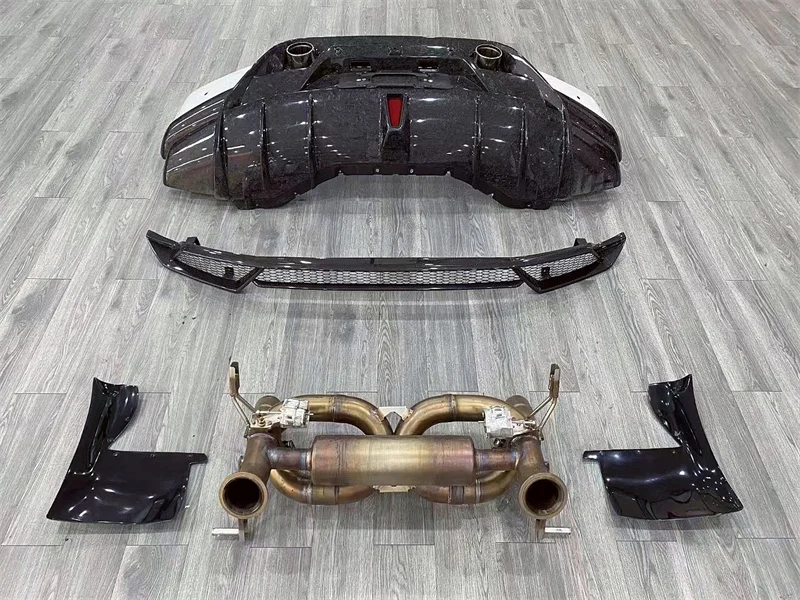 

Semi Carbon Fiber P-style Illuminated Rear Bumper Exhaust for Lamborghini Huracan LP580 LP610 Body Kit