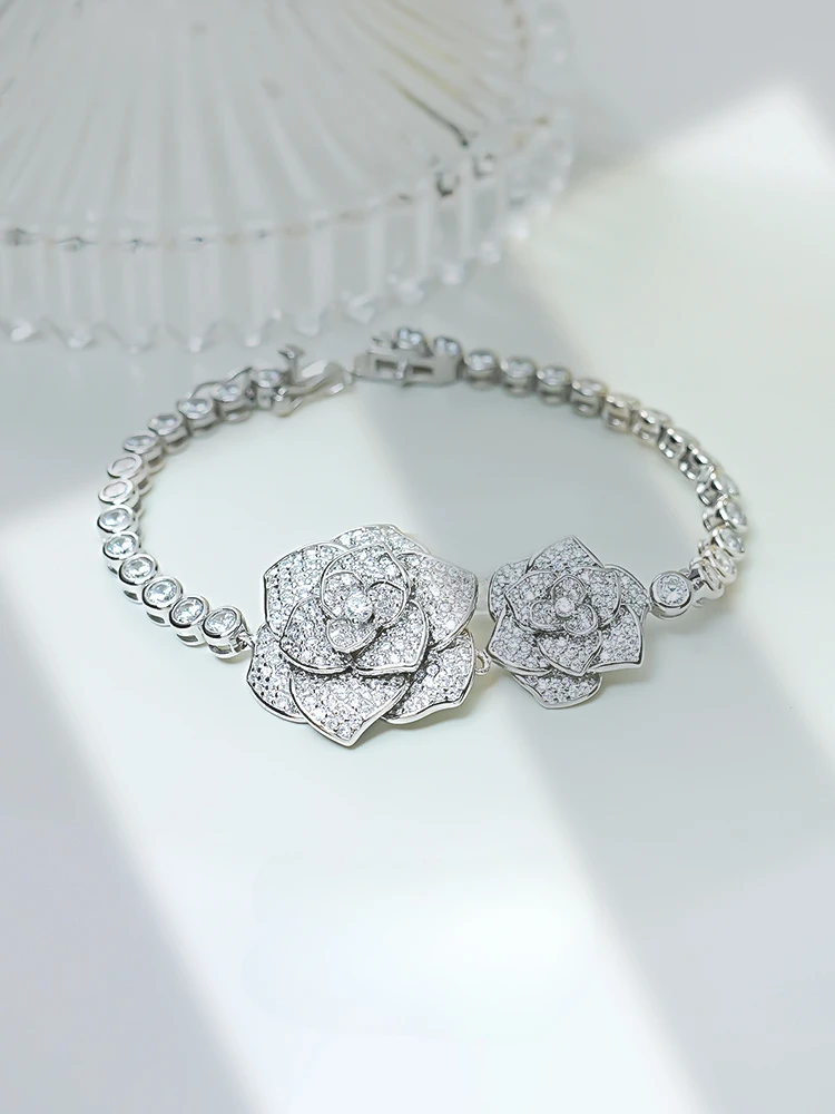 Light Luxury Camellia Inlaid with High Carbon Diamond 925 Silver Bracelet Versatile Celebrity and Sweet Beauty