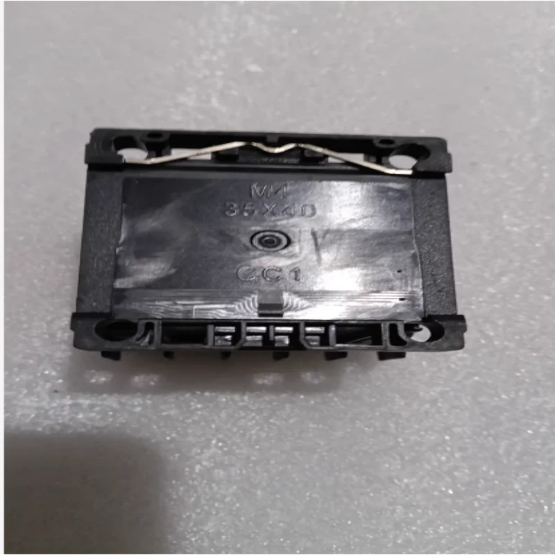 

Brand New Original DC Contactor SK06G-E01 1NC DC24V SK06G-E10 1NC DC24V SK09G-E01 1NC DC24V SK09G-E10 1NC DC24V