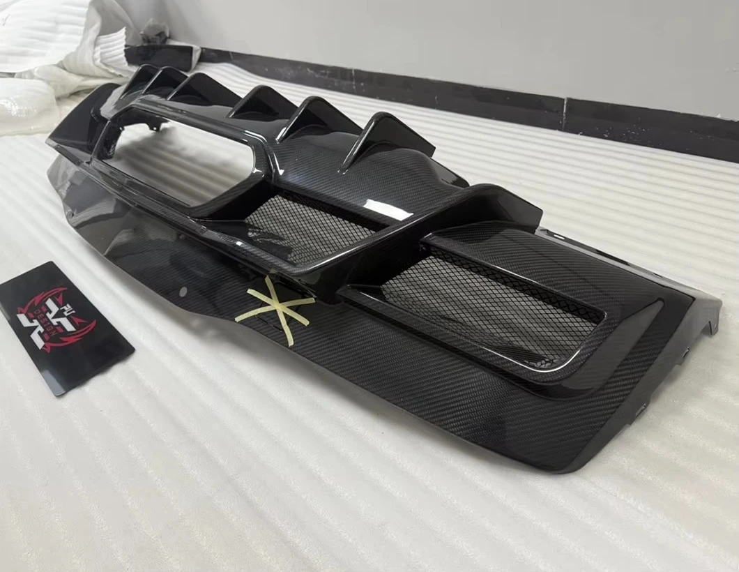 PU-Design Dry Carbon Fiber Rear Diffuser für Corvette C8 Z06 Bumper Upgrade PU Style Body Kit Factory Direct Sales