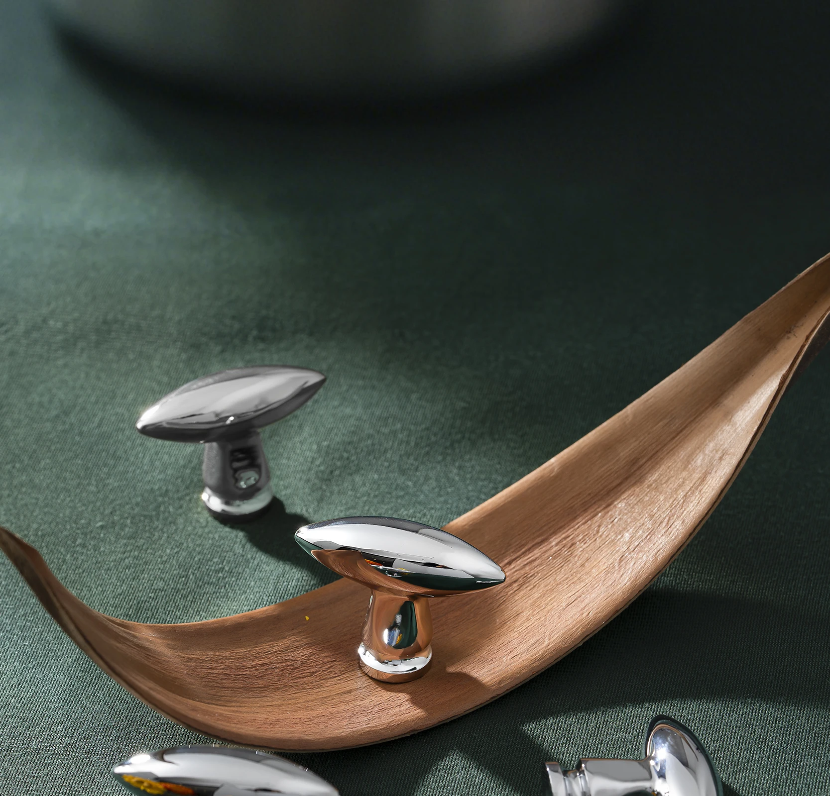 SAILANKA Möbelgriffe aus Messing, hellsilber, T-förmig, modern, nordisch, minimalistisch, für Kleiderschrank, Schrank, Einlochmontage – Detail 1