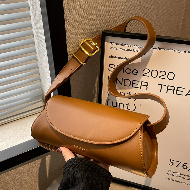 

Adjustable Wide Strap Shoulder Bag for Women Underarm Small Retro Bag Antumn Winter Handbag Shopper Purse Fashion Crossbody Bag