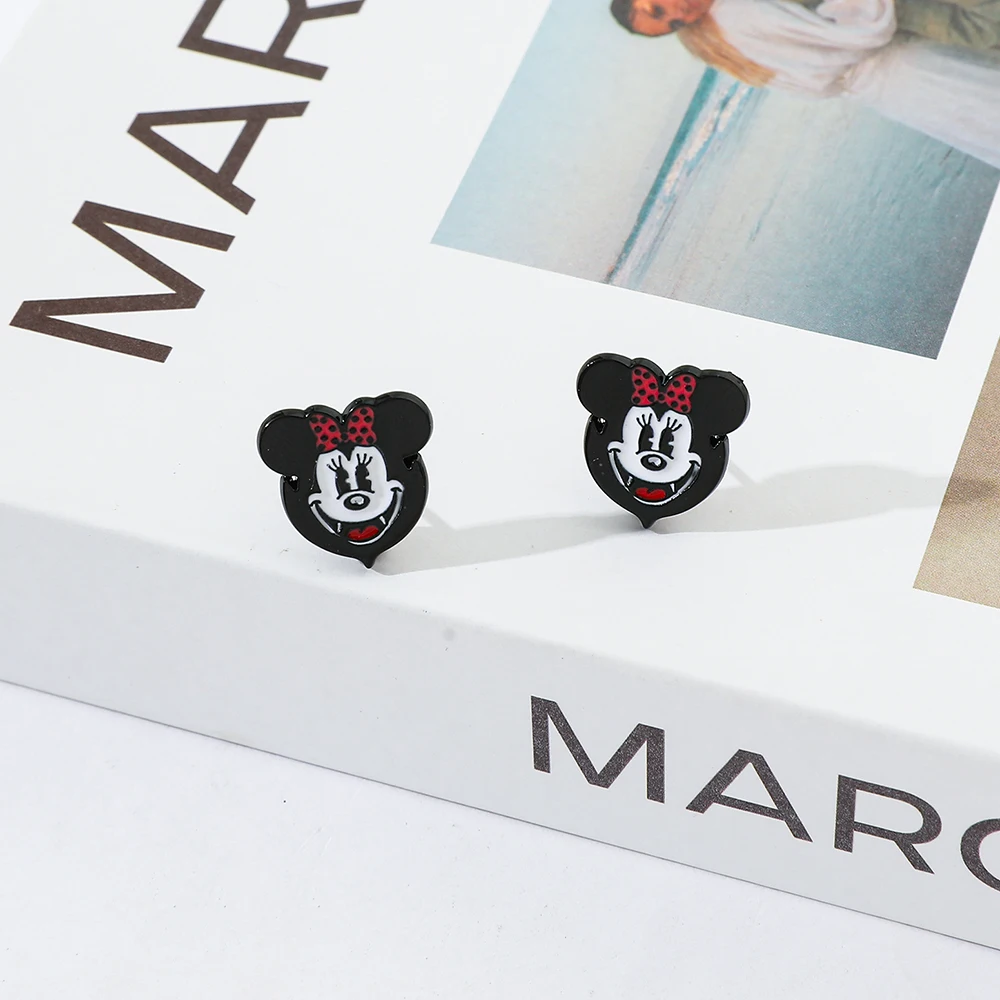 Disney Cartoon Vampire Shape Earrings, Mickey Mouse, Fine Gift, Creative