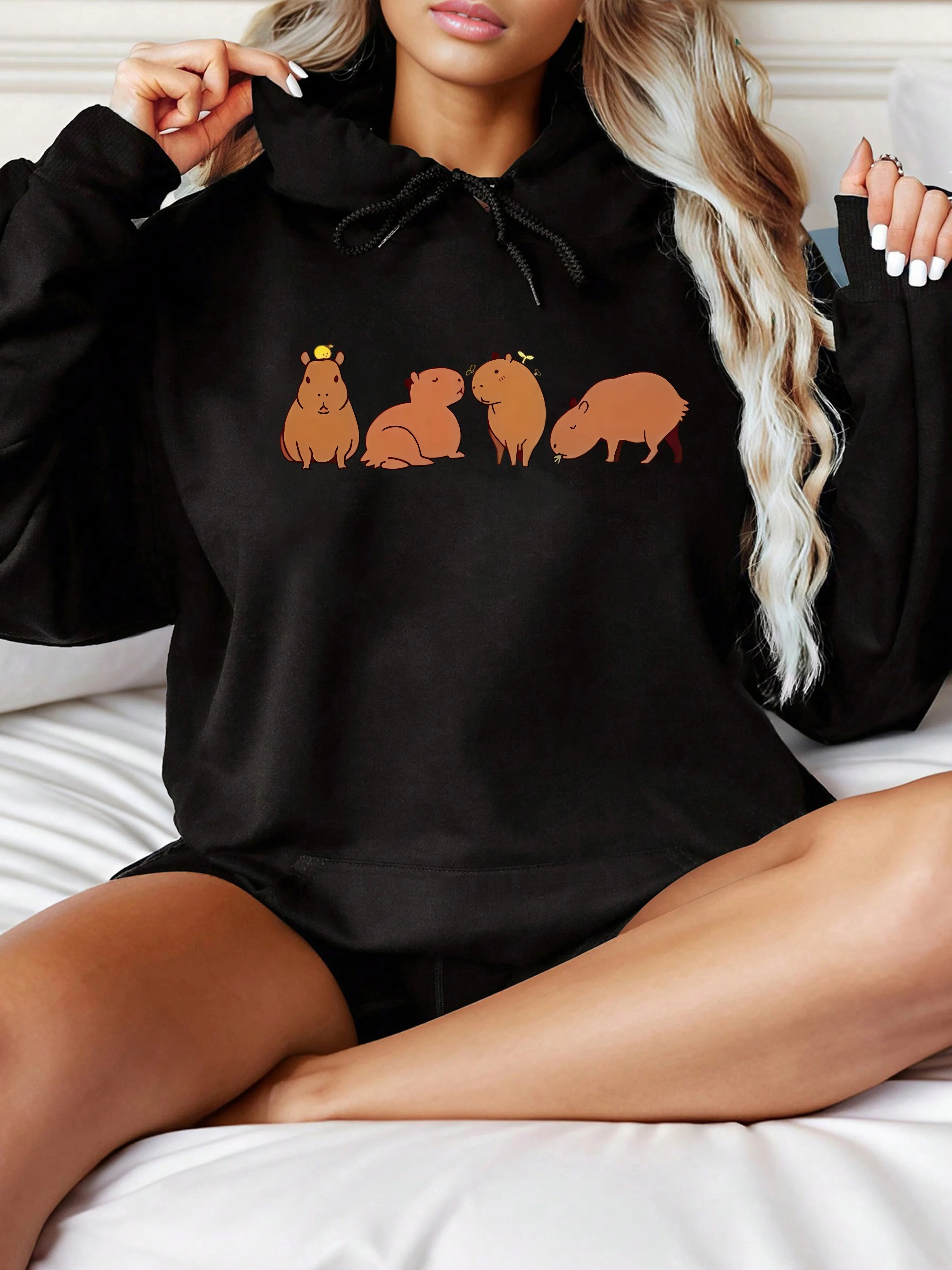 

2025 Capybara Print Hoodie for Women Sweatshirt Long Sleeve Sweatshirt Pullover Tops Streetwear Fashion Autumn Winter Clothing