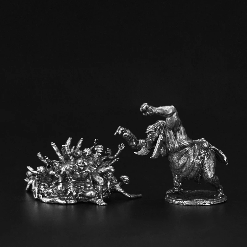 شخصيات جندي الطوطم لوحة معدنية لعبة قطعة نموذج المنتج النهائي ألعاب السيارة الداخلية مصغرة زخرفة الملحقات #1