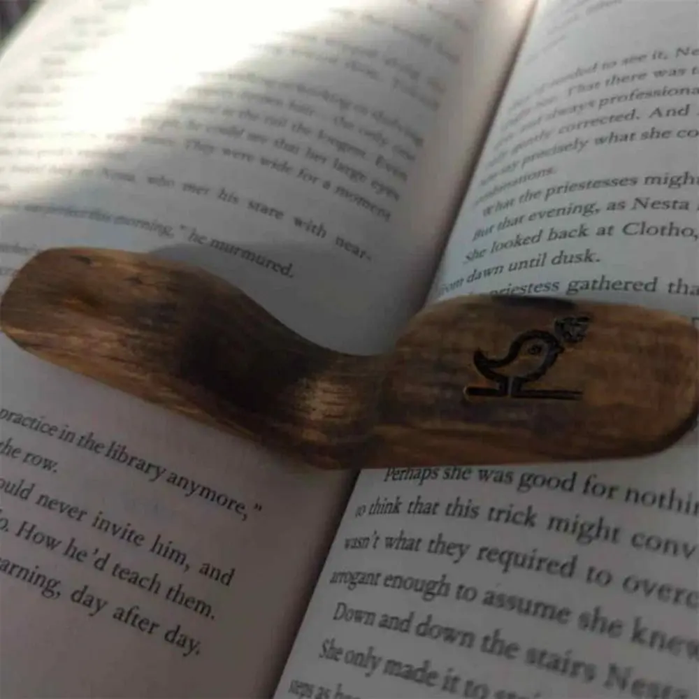 High Quality One Hand Reading Thumb Bookmark Convenient Wooden Book Page Holder Thumb Book Support Office Book Lovers