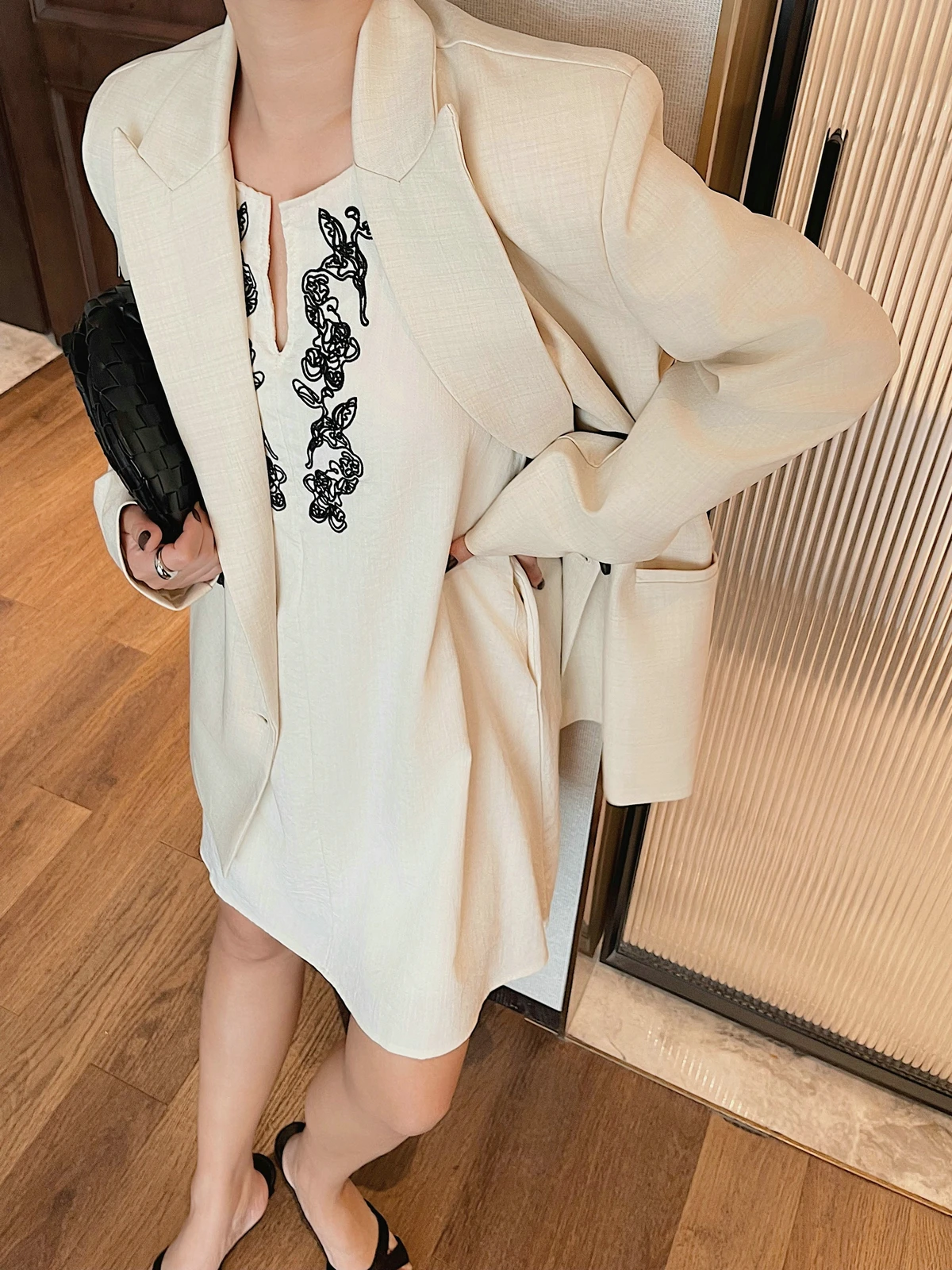 ジャケットブレザートップス Y2K 女性服 2025 春韓国スタイルヴィンテージエレガントなコートアウター新高級リネンスーツクロップ