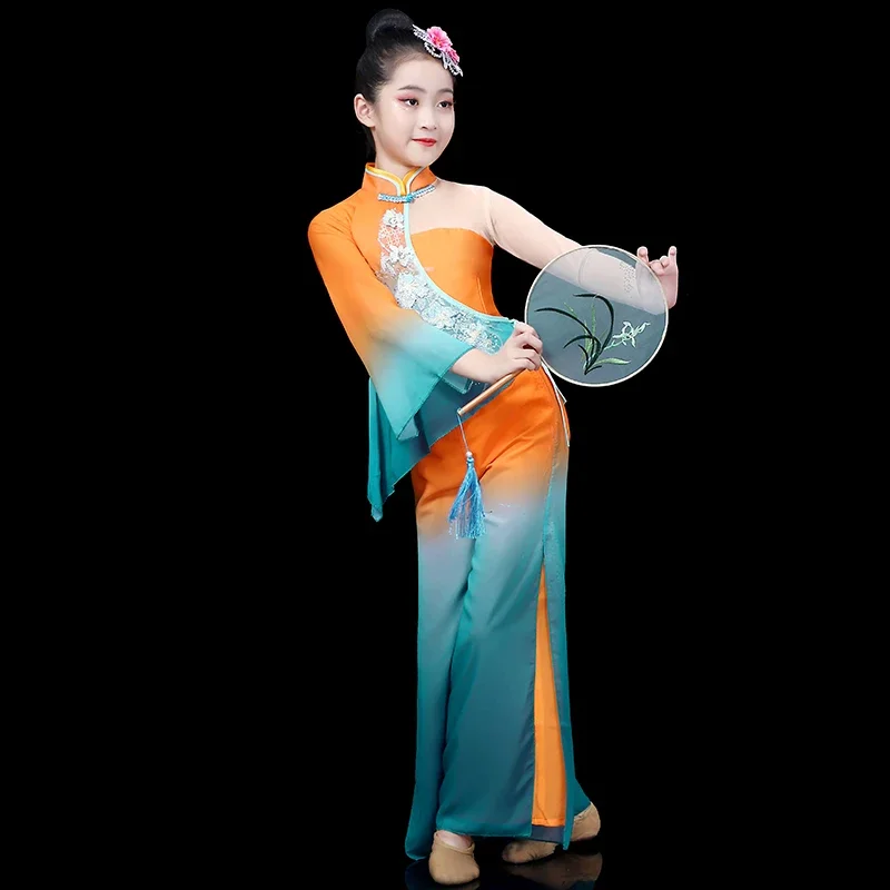 Children's Yangge costumes, stage performances, fan dance sets, modern dance costumes for girls