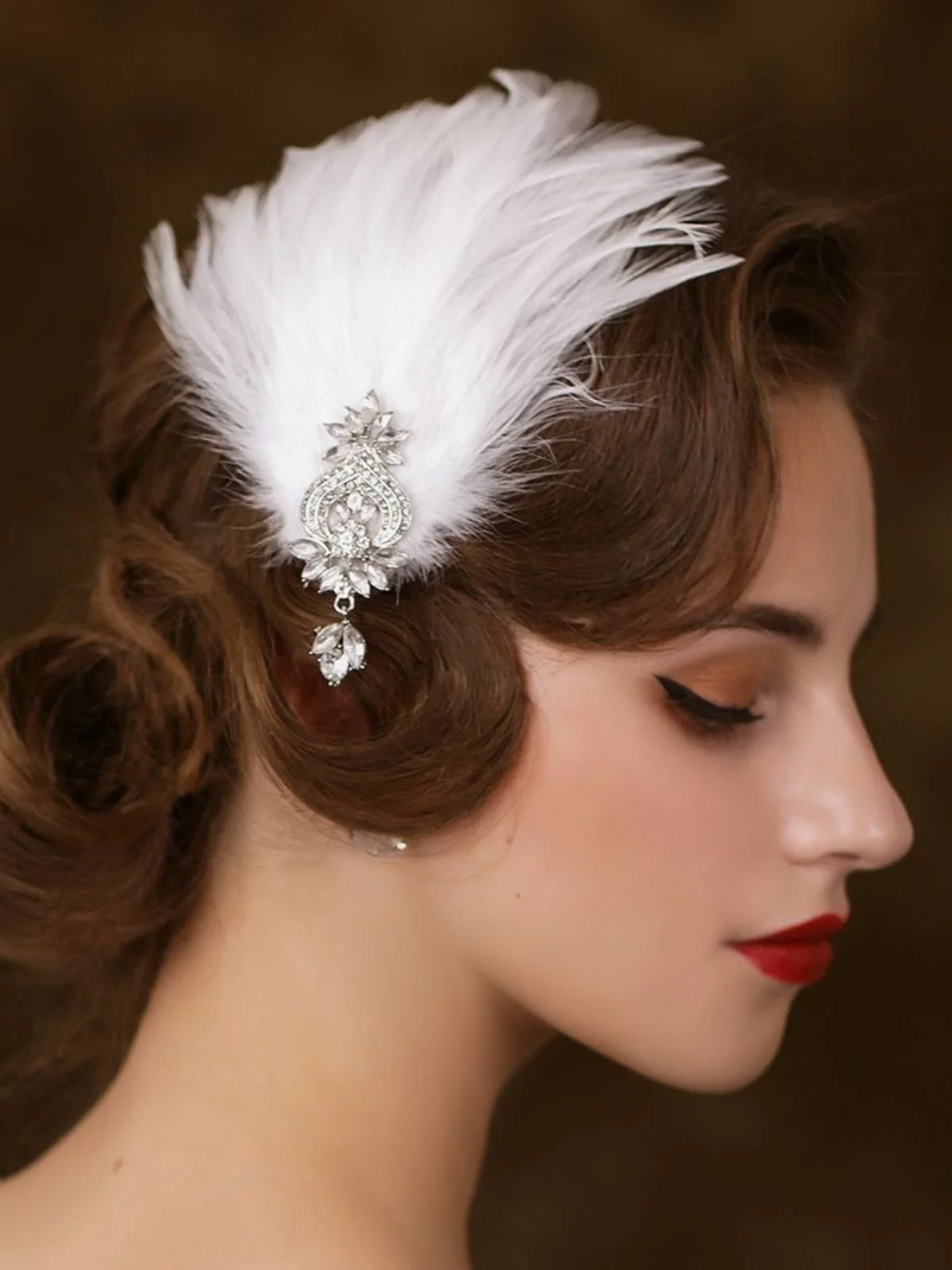

1 шт., модная заколка для волос с белыми перьями для женщин и девочек, шикарные головные уборы со стразами, заколки для волос, милые свадебные аксессуары для волос