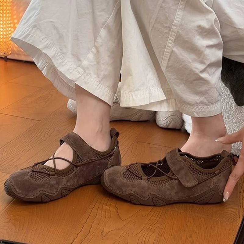 

2026 Trend Women's Sneaker Flats Sport Shoes Breathable Running Shoes Summer Sandals Mesh Travel Hiking Shoes Loafers Zapatos