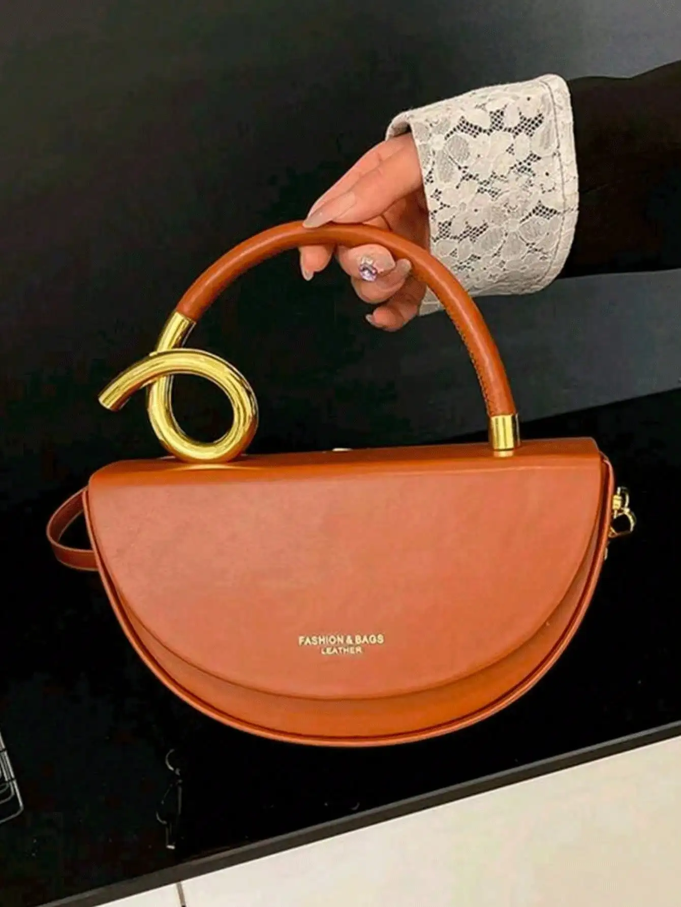 حقيبة سرج ذات ملمس كلاسيكي من Niche بلون سادة ومتعددة الاستخدامات للتنقل اليومي في مكتب السفر