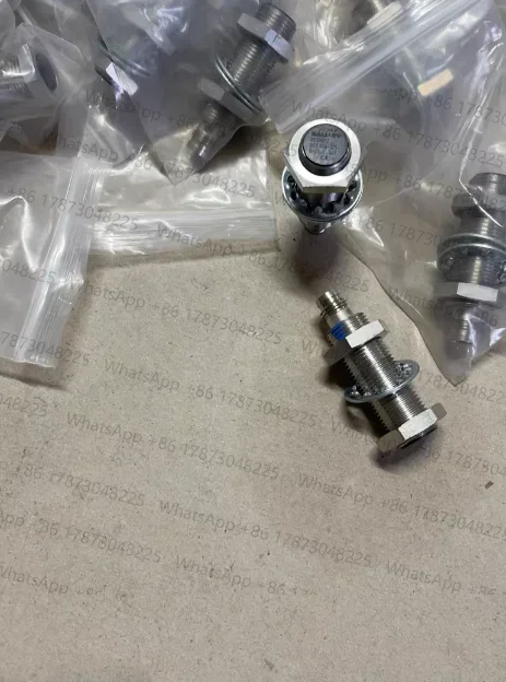 1PC BES 516-325-G-E5-C-S49 or BES 516-370-G-E5-C-S4  Balluff  New High-Quality  Proximity Switch Sensor