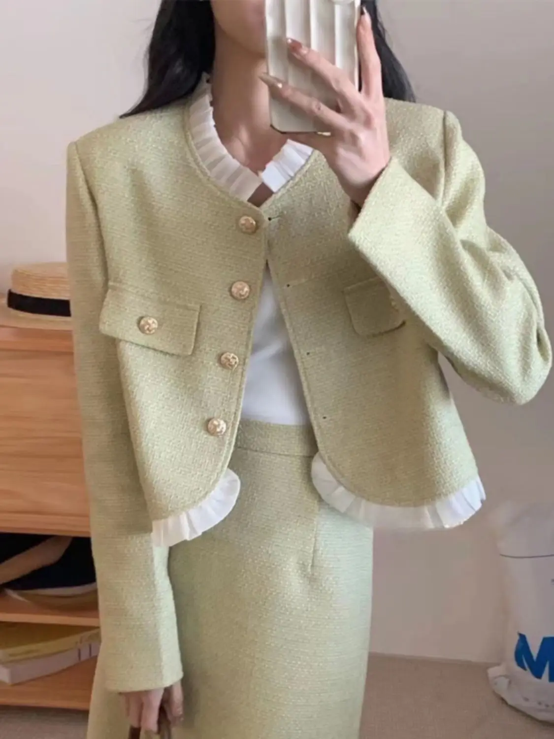 Women's Spring Fragrant Style Wooden Ear Edge Spliced Suit Half Skirt Set Vintage Sweet Round Neck Woolen Coat Half Skirt Sets