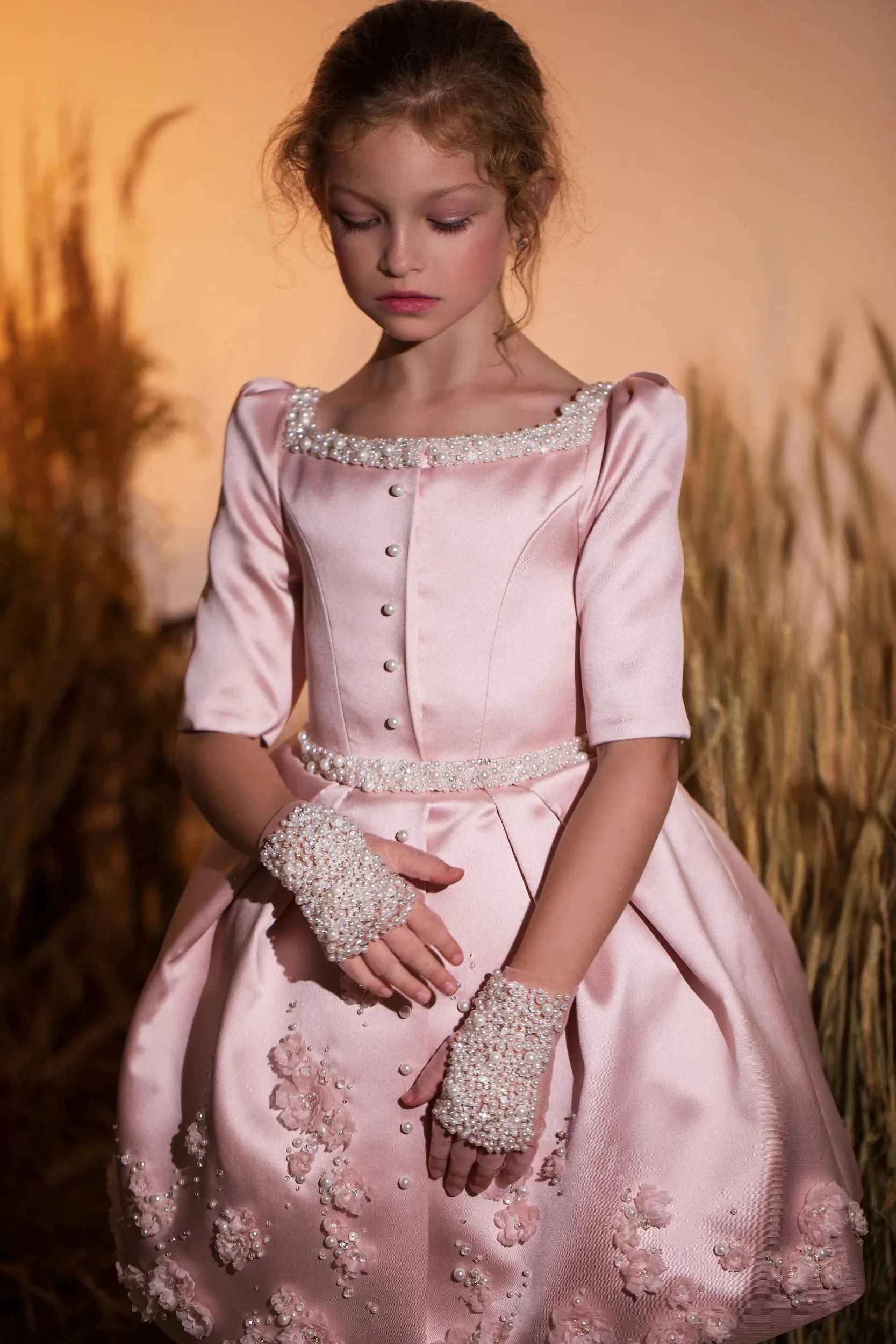 Customized Pink Satin Flower Girl's Dresses for Wedding Floral Beaded Half Sleeves Girl's Dresses Knee Length Kid's Formal Wear