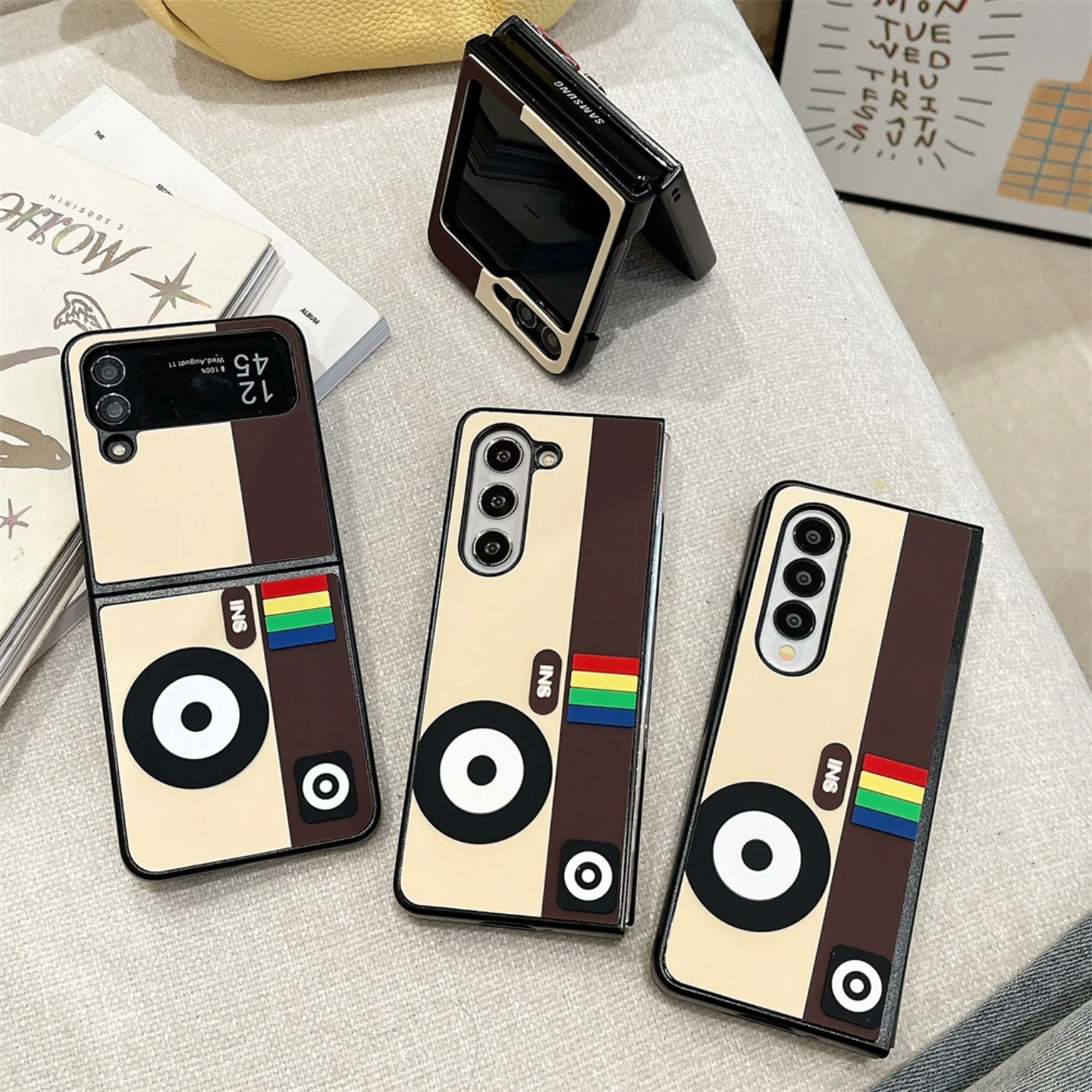 漫画カメラ付きSamsung Galaxy Z Flip Z Fold 7 6 5 4用保護バックカバー、ZFold7 ZFlip6 ZFlip7ケースシェル