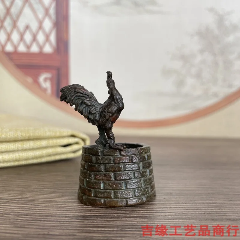 Rooster Sitting in the Well and Watching the Sky Three-Dimensional Decoration Home Office Desk Decoration Ornament Frog at the B