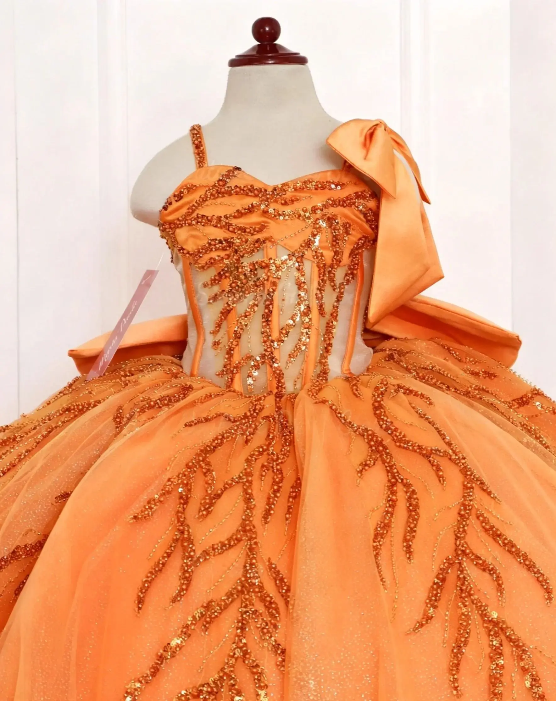 

Luxury Customized Flower Girl Dress For Wedding Bows Sequins Applique Floor Lenght Kids Birthday Party First Communion Gowns