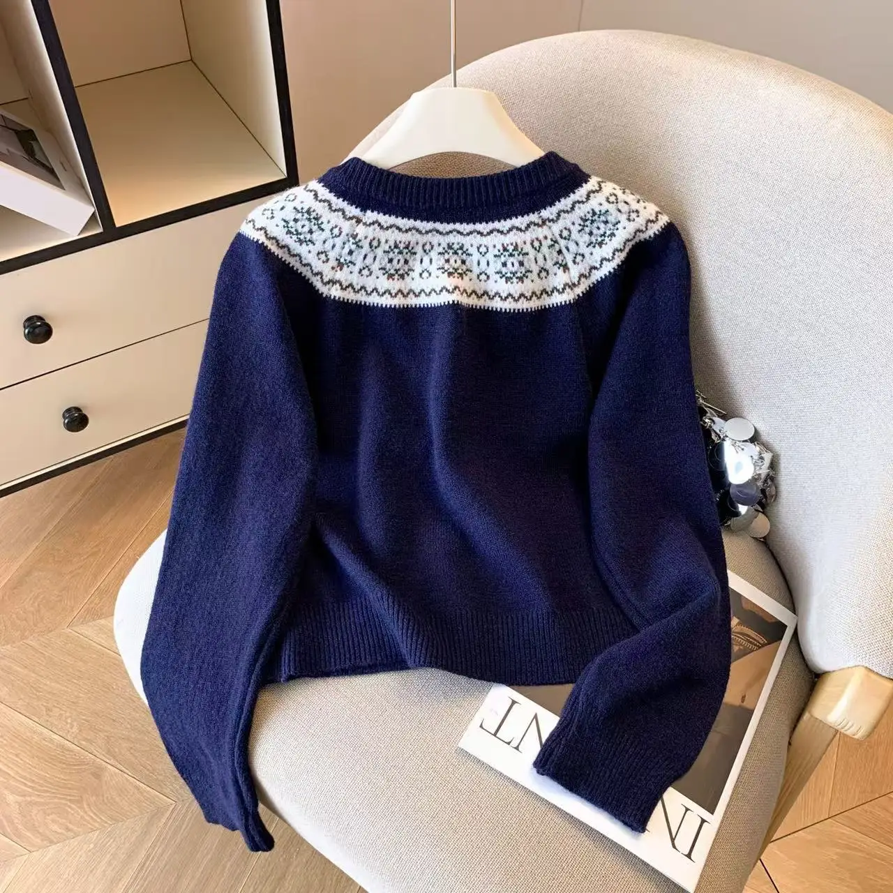 سترة نسائية باللون الأزرق الداكن برقبة دائرية سترة هاراجوكو عتيقة 2000s بأكمام طويلة ناعمة ومريحة من الكشمير سترة Cutecore للخريف #2