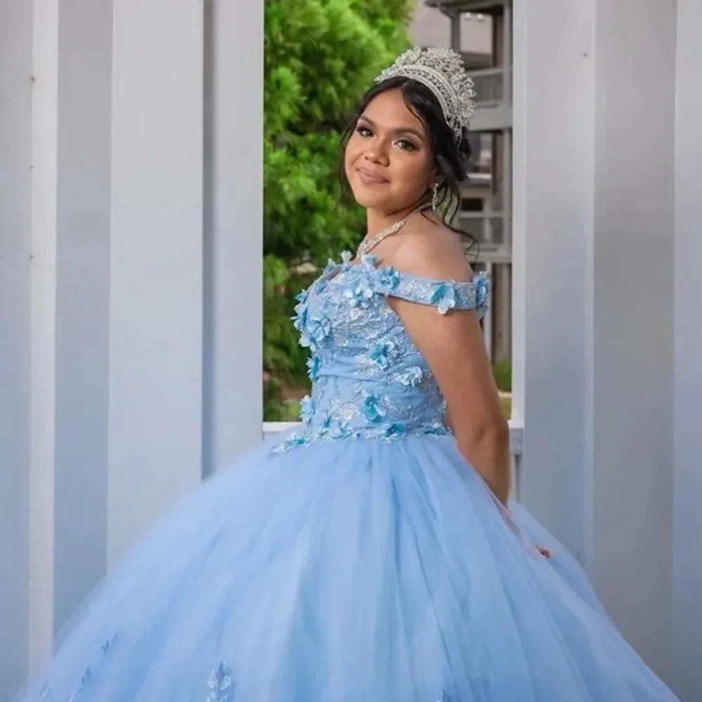 فساتين طويلة زرقاء قبالة الكتف تول Quinceanera ، ثوب الكرة أنيق ، أكمام قصيرة مع مزخرفة ، فستان قطار الاجتياح