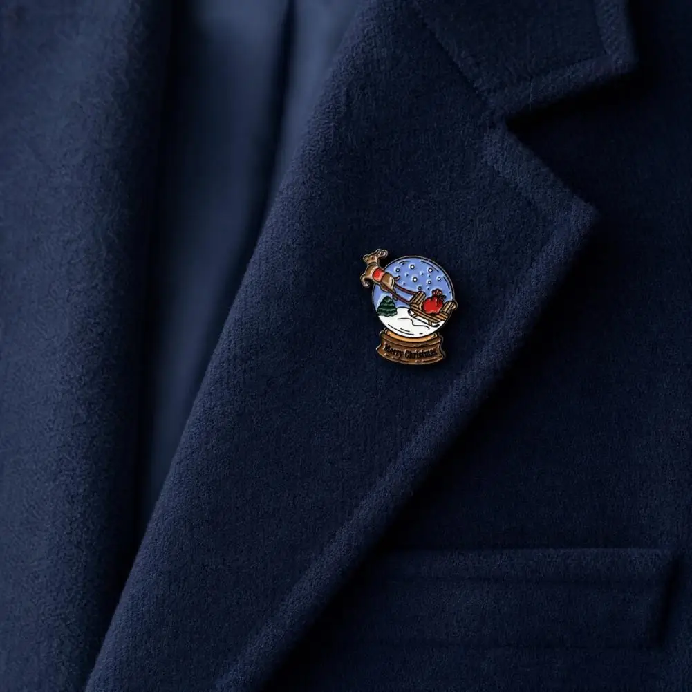 Cartoon Christmas Brooch Christmas Santa Claus Brooch Cartoon Xmas Tree Enamel Pin Bell Stocking Gift Bag Badge for Clothes Hat