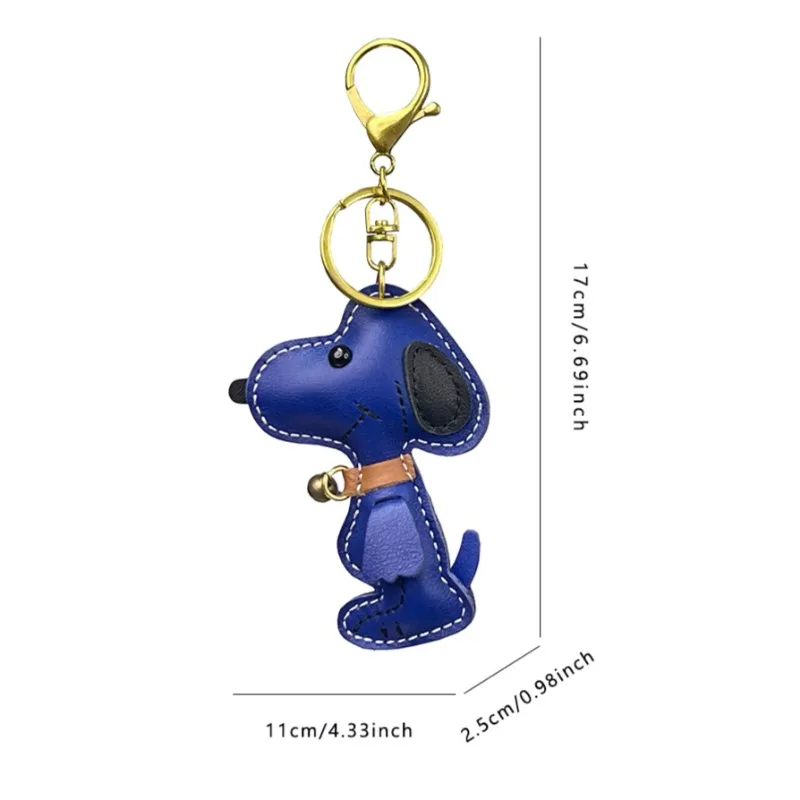 スヌーピー車のキーホルダークリエイティブキーメタルぶら下げバックルペンダント漫画アニメキーリングチャームキーホルダーアクセサリーかわいいホリデーギフト