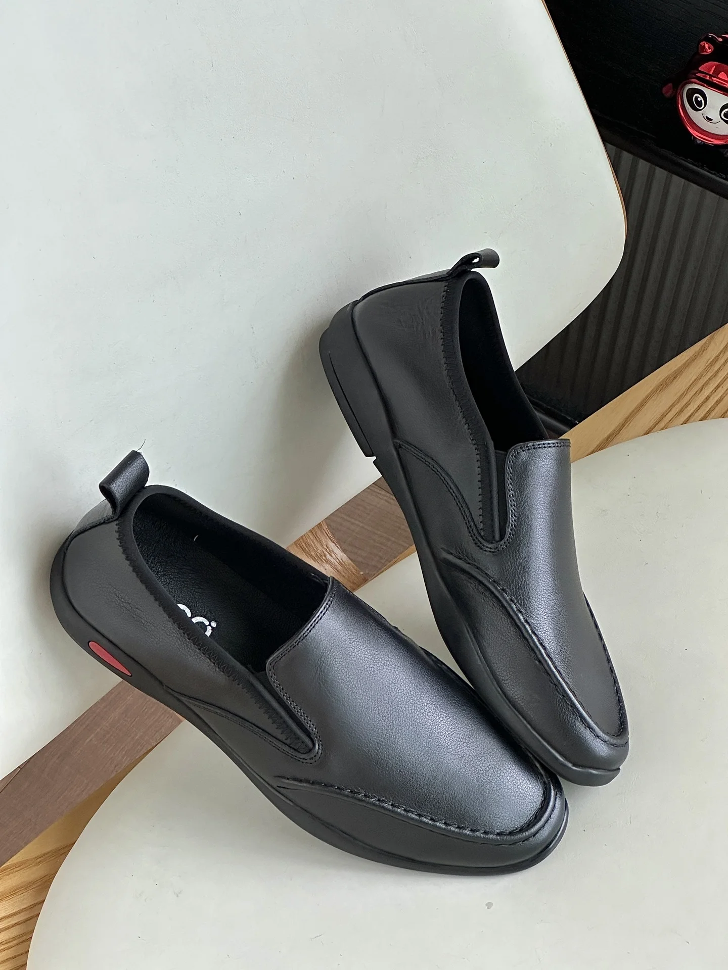 

ECO Men’s Genuine Leather Moccasins Breathable Slip On Driving Shoes Comfortable Walking Sneakers Casual Loafers