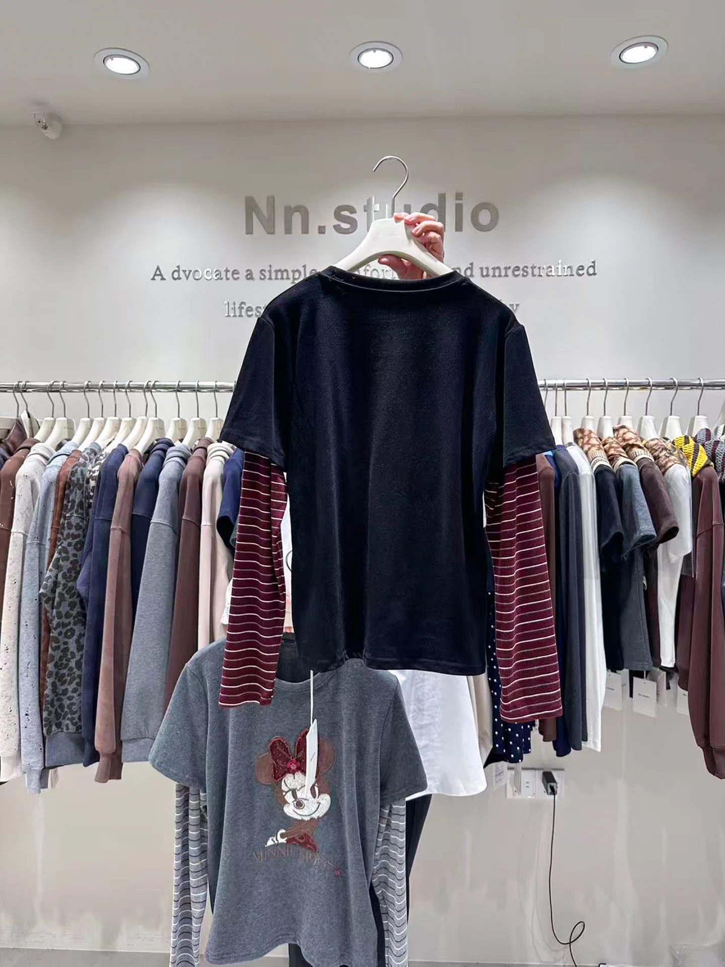 Layered Design Fake Two-Piece T-shirt Ladies Autumn Striped Long Sleeves Patchwork Cartoon Loose Fashionable Youthful Top Tees