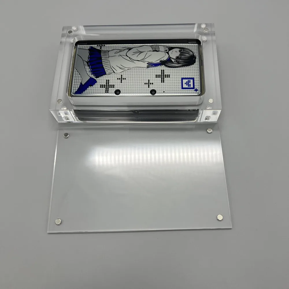 صندوق تخزين وحدة التحكم بغطاء مغناطيسي من الأكريليك عالي الشفافية لجهاز نينتندو 3DS الجيل الأول من 3DS الصغير