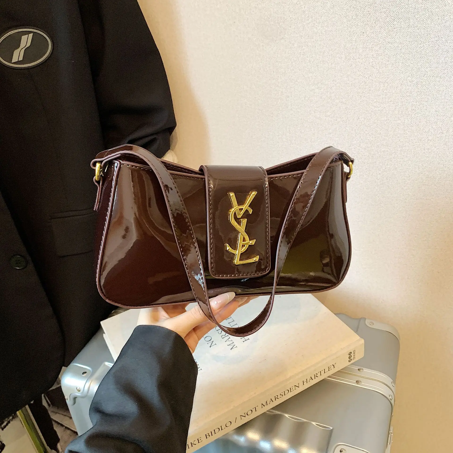 Винтажная сумка с бантом 2025 года, женская сумочка в стиле ретро с верхней ручкой, шикарная сумка через плечо и подмышки, минималистичная сумка «день-ночь»