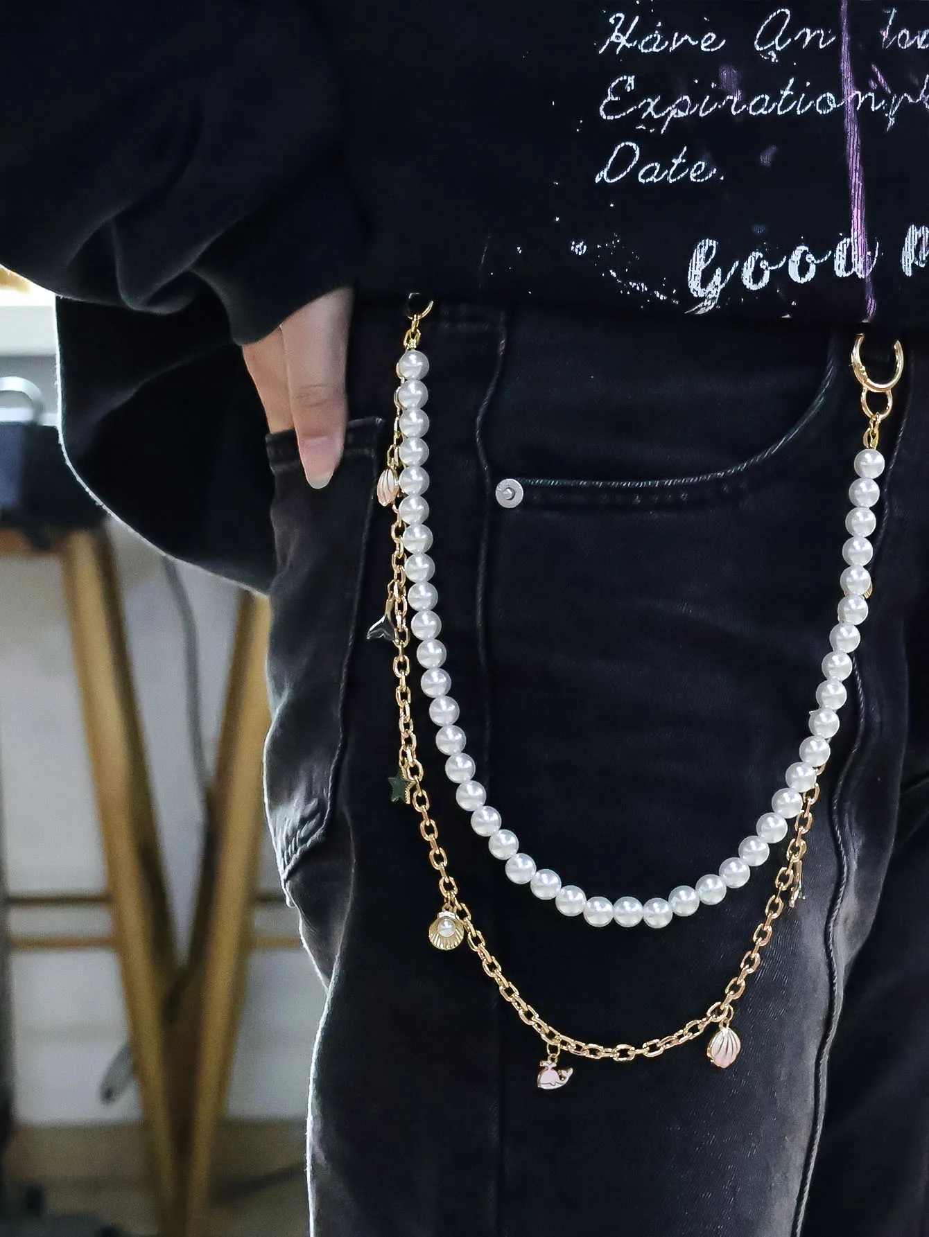

2025New handmade plastic pearl alloy pendant stainless steel chain combination waist chain suitable for men and women's hip-hop