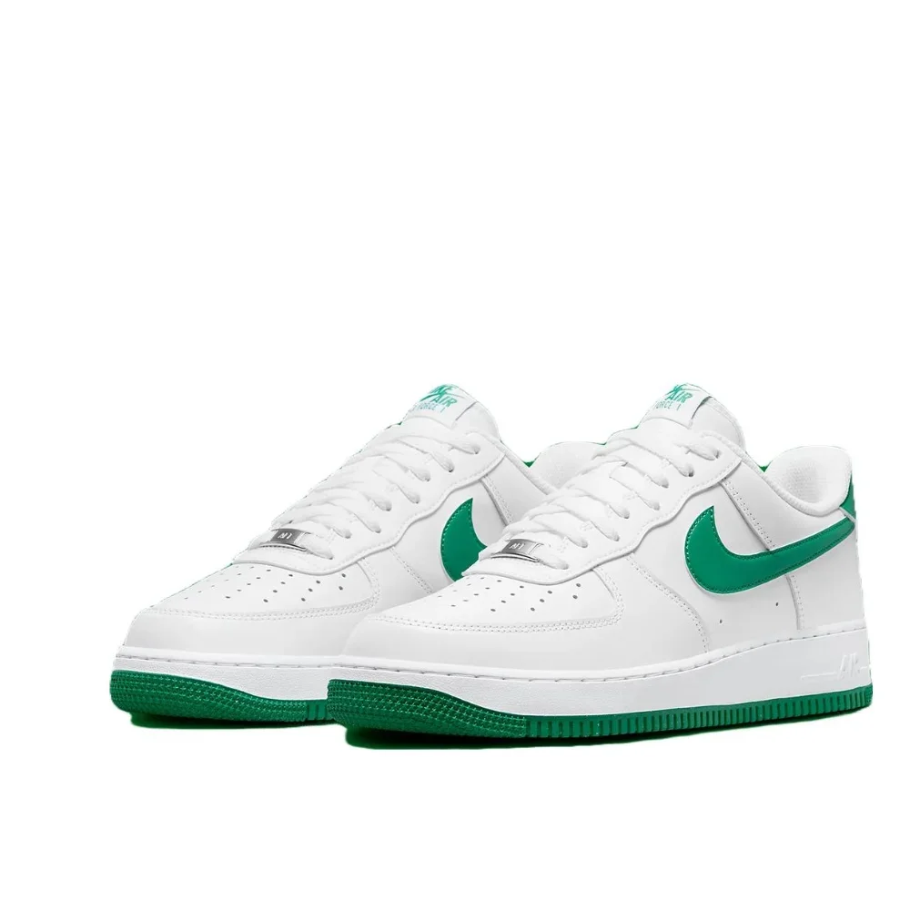 Nike Air Force 1 07 Low Sapatos de tabuleiro masculinos Suporte Conforto Sapatos casuais Tênis acolchoados e leves e respiráveis Branco e verde