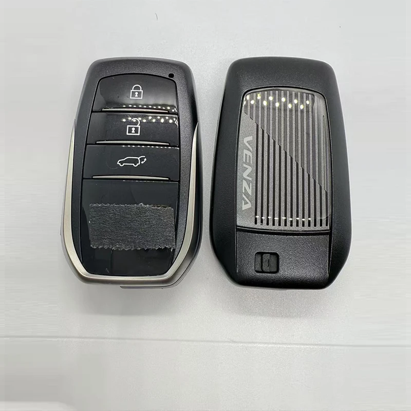 

CN007353 For 3button SUV Original 433.58/434.42MHZ 8A Chip Version number: 3041 P4:BA Model: 14DZ DENSO