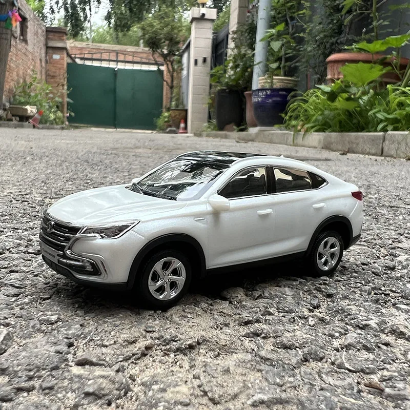 

Оригинальная модель 1:43, Changan Auto, CS85 Coupe, редкая, пластиковая модель автомобиля для дисплея, подарков и коллекций