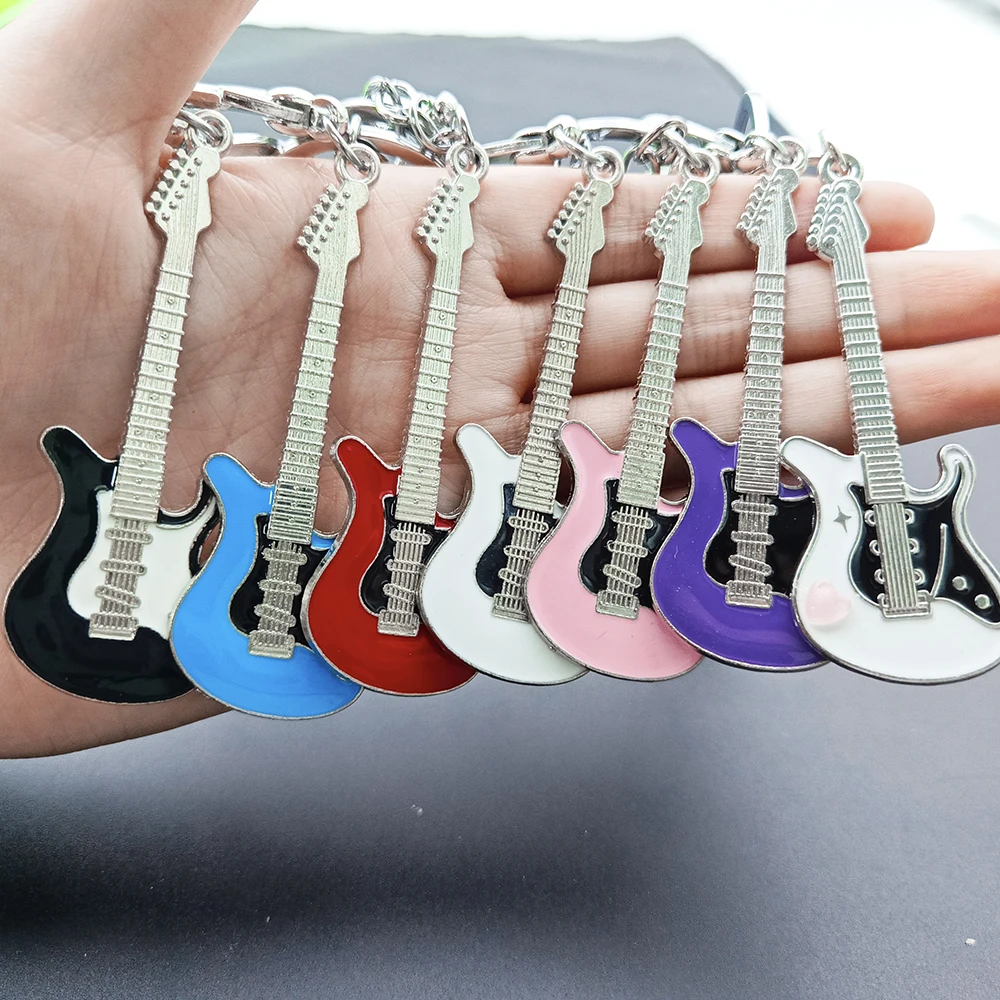 Kreativer Schlüsselanhänger für Musikliebhaber: Metall-Bassgitarren-Anhänger, Personalisiertes Geschenk für Musikfans – Detail 1