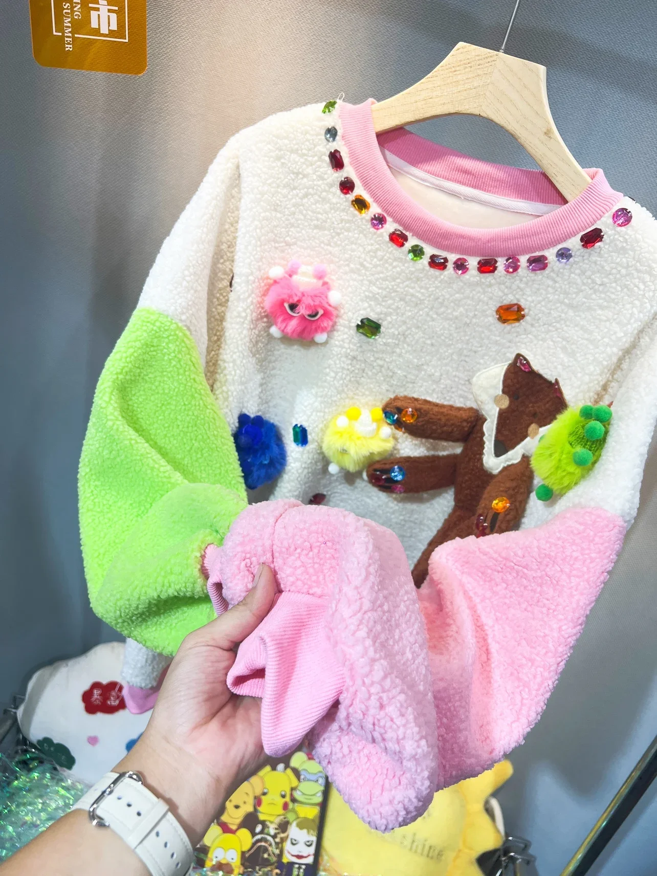 Cartoon Lambswool Padded Fleece Sweatshirts Women 2023 Winter New Rhinestone Loose Multicolor Fashion Brand 3D Decorative Top