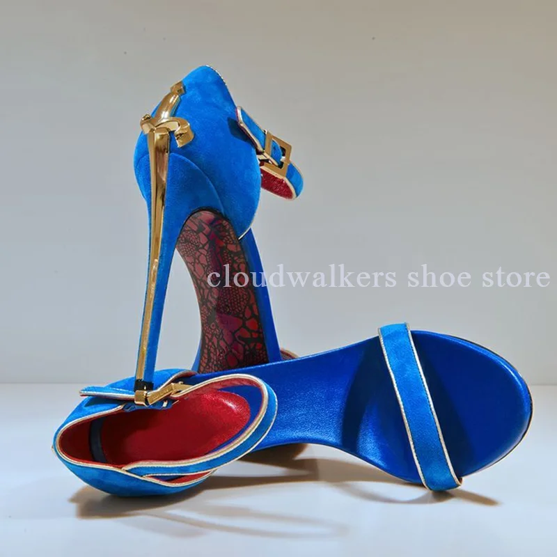 

Странный стиль, золотой, серебряный металлический скипетр в форме каблука, декор, модные сандалии с открытым носком, ремешок на щиколотке, пряжка, туфли на шпильке для девочек в ночном клубе